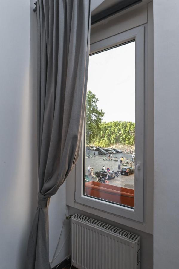 Gorgeous Trastevere Loft On The River Рим Екстериор снимка