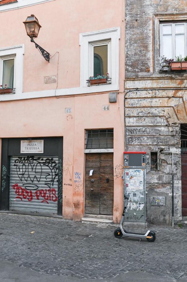 Gorgeous Trastevere Loft On The River Рим Екстериор снимка