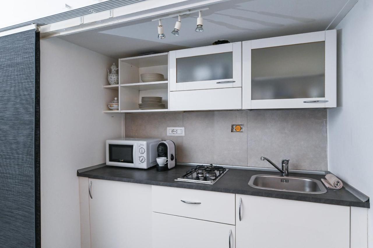 Gorgeous Trastevere Loft On The River Рим Екстериор снимка
