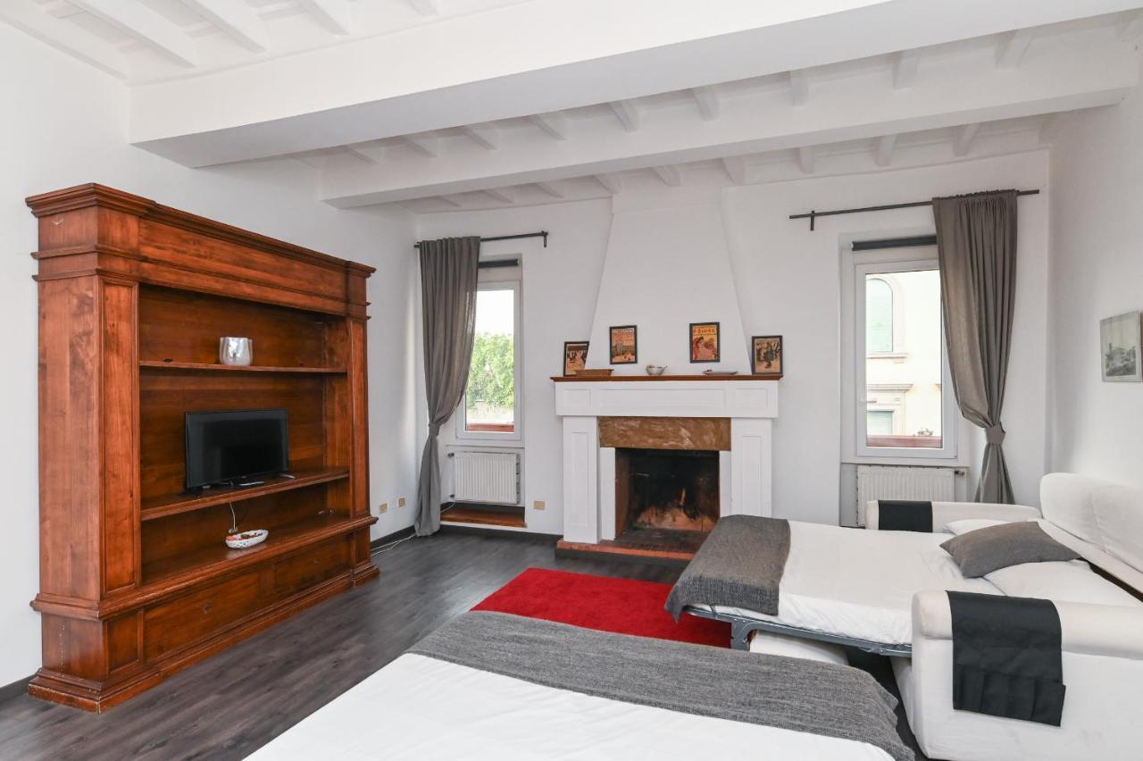 Gorgeous Trastevere Loft On The River Рим Екстериор снимка
