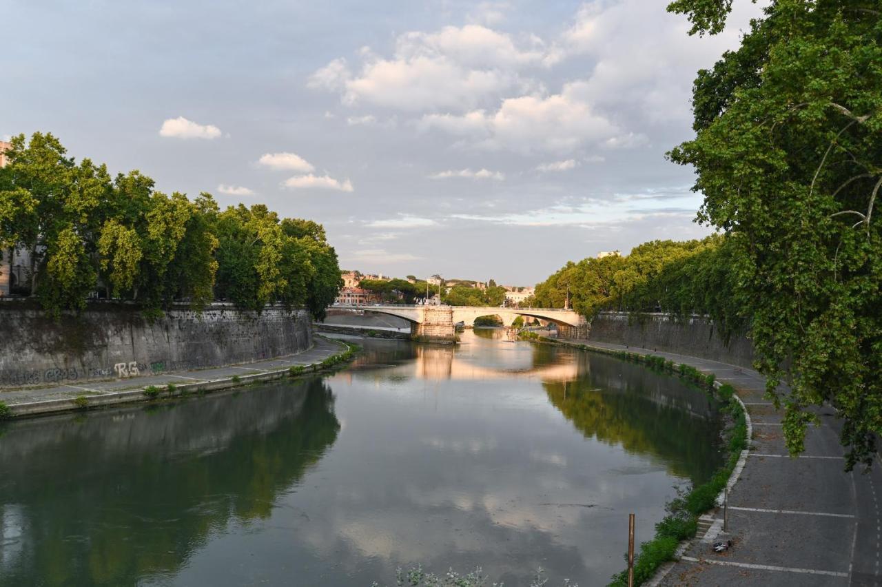 Gorgeous Trastevere Loft On The River Рим Екстериор снимка